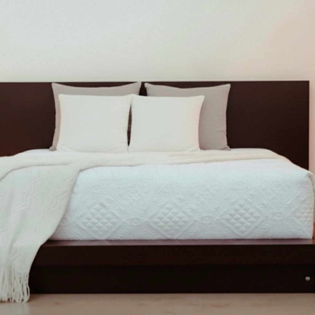 Cama Japonesa( incluye sus 2 mesas de noche)